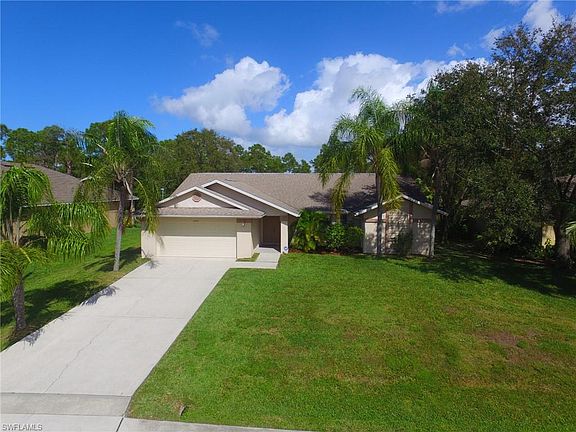 4th image of 2223 SW 38th Ter