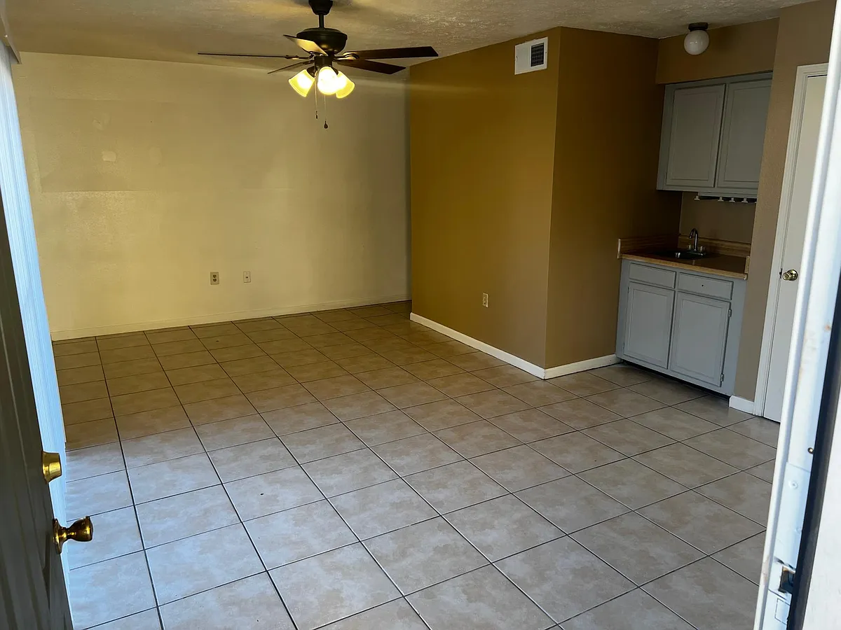 Building Photo - 5276 Brightside View Dr #1