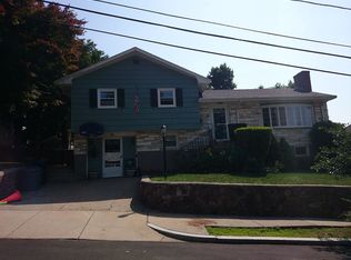 25 Manor St, Dorchester, MA 02122