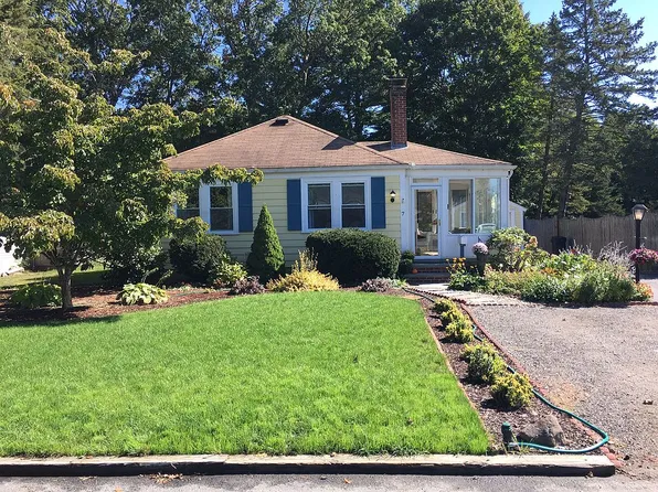 7 Brookfield Ave, Barrington, RI 02806