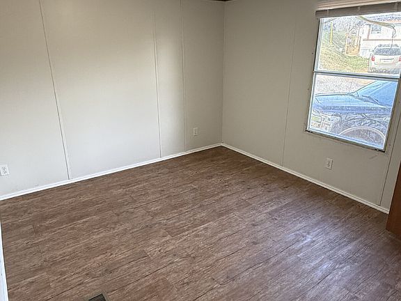 2nd image of 77 Fletcher Way