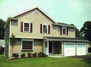 890 Jennings Rd, Fairfield, CT 06430