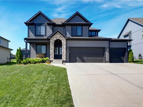 25061 W 148th Ter, Olathe, KS 66061