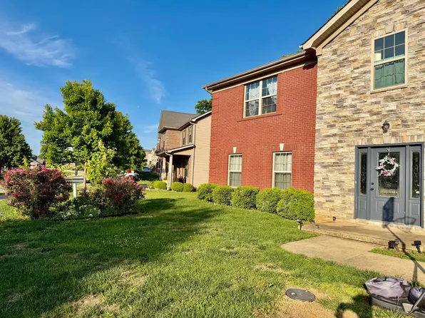 134 Vineland Parkway Dr, Vine Grove, KY 40175