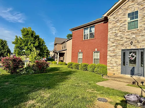 134 Vineland Parkway Dr Photo 1