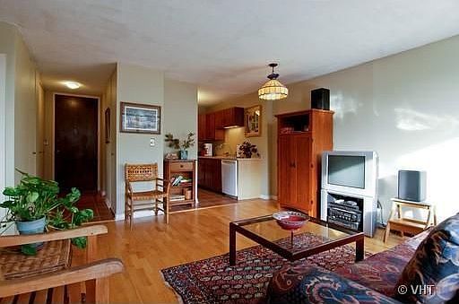 5th image of 5100 N Marine Dr APT 4E