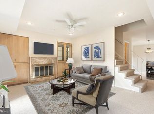 700 Ardmore Ave APT 621, Ardmore, PA 19003