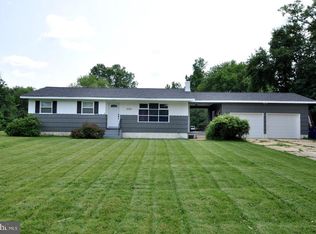 1038 Hainspt Mount Laurel Rd, Mount Laurel, NJ 08054