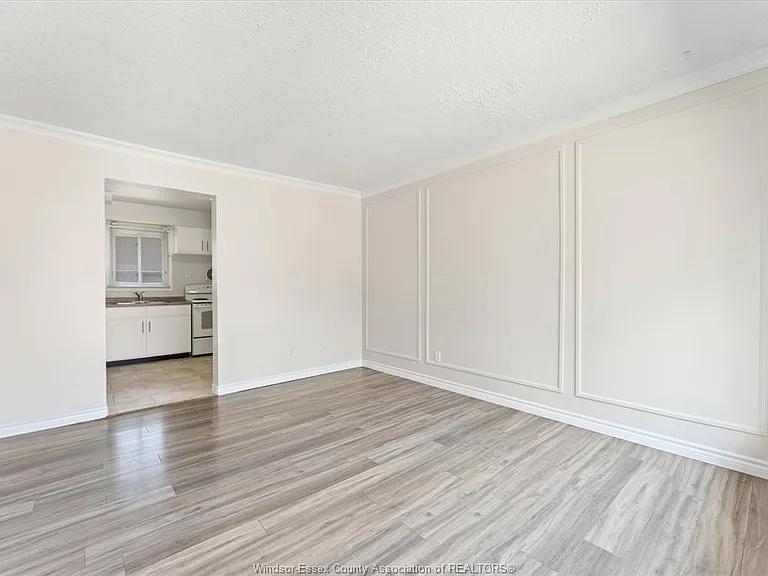 272 Victoria St S #40 — Photo 8