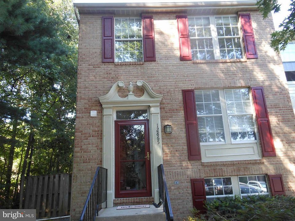 1st image of 12865 Effingham Ct