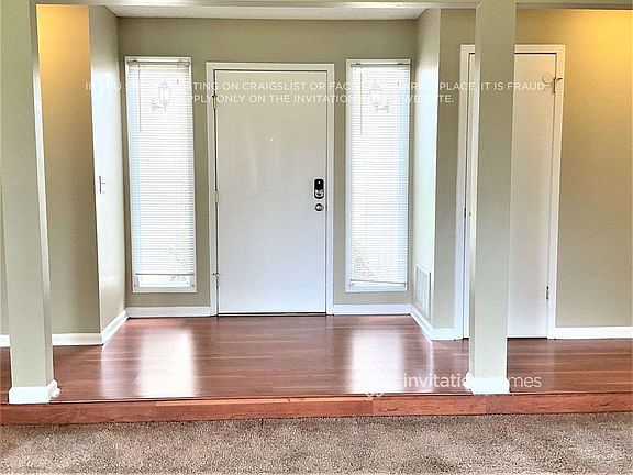 4th image of 2466 Ridgecrest Ave