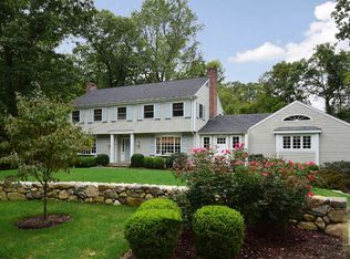 15 Winding Ln, Darien, CT 06820