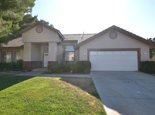 41101 Summitview Ln, Palmdale, CA 93551