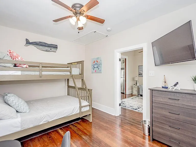 1406 Moody Ave #2 — Photo 24