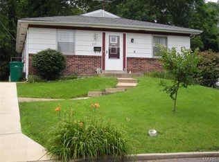 915 Gray Ave, Saint Louis, MO 63119