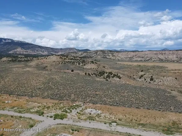 1857 Navajo Cir, Rifle, CO 81650