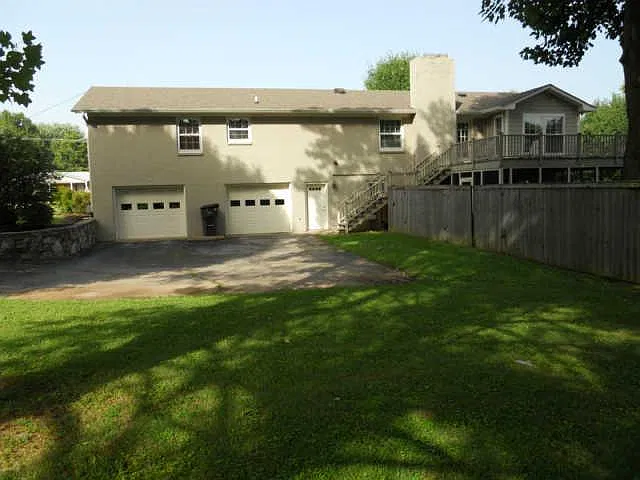 114 Sunnyside Ln