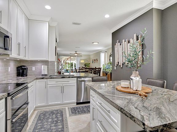 4th image of 2126 Bahia Lane