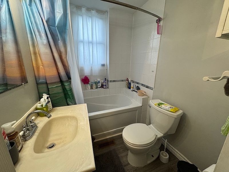 Kitchener Apartment for rent - 4 Bedrooms — photo 9