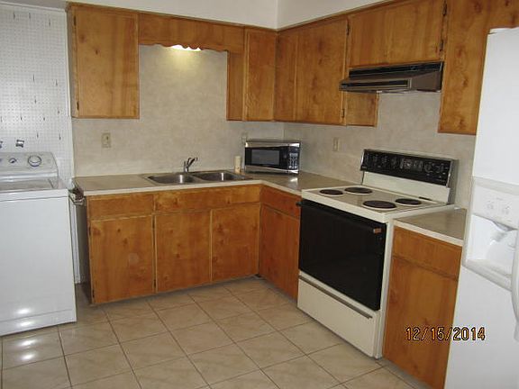 2nd image of 608 Claudine St NE