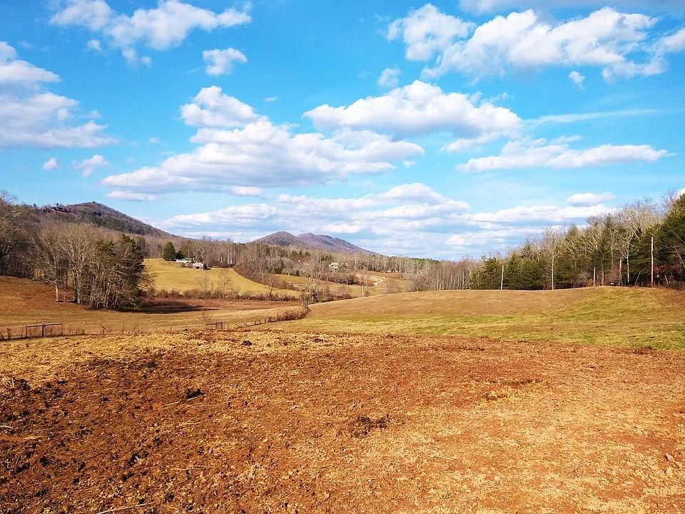 2nd image of Hardscrabble Rd