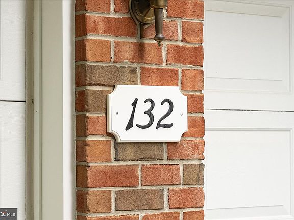 3rd image of 132 Coburn Rd