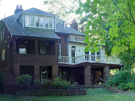 Right / Back Exterior