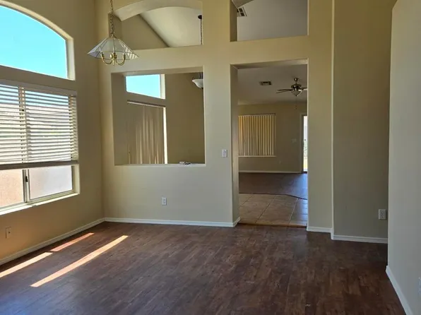 12160 N 83rd Dr, Peoria, AZ 85345