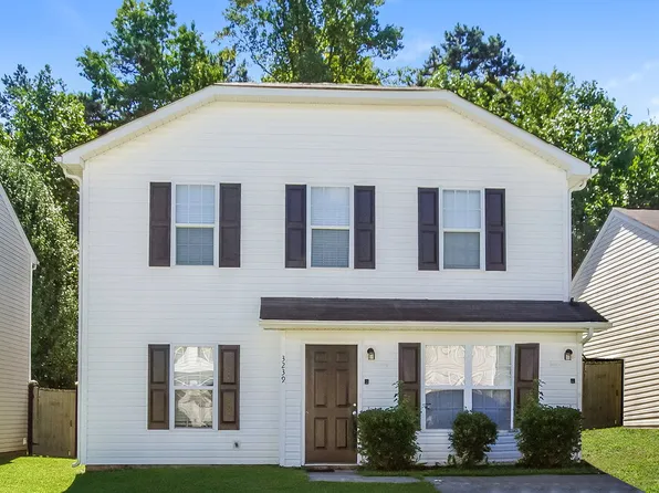 3239 Braden Dr, Charlotte, NC 28216