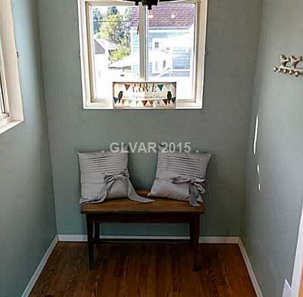 4th image of 902 W Virginia Ave