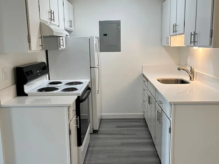 Vuemont - Renovated Modern Apartments - Renton — Photo 2