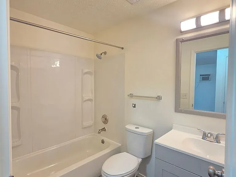39 E Westview Ave — Photo 7