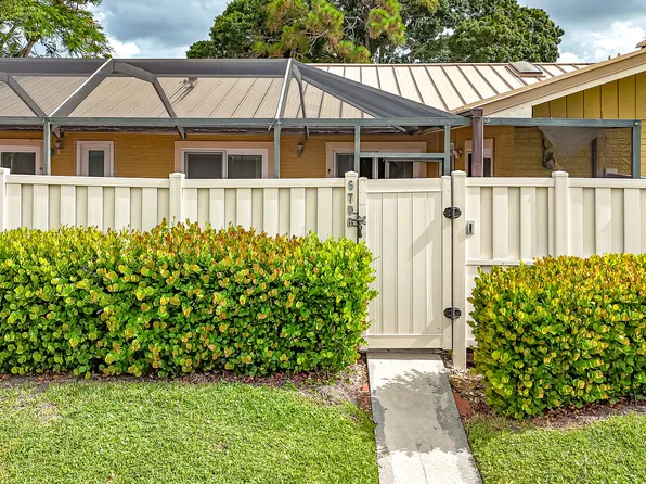 5796 Golden Eagle Circle, Palm Beach Gardens, FL 33418