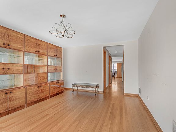 3rd image of 8044 Menard Ave