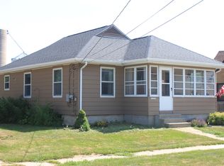 300 E Morris St, Morrison, IL 61270