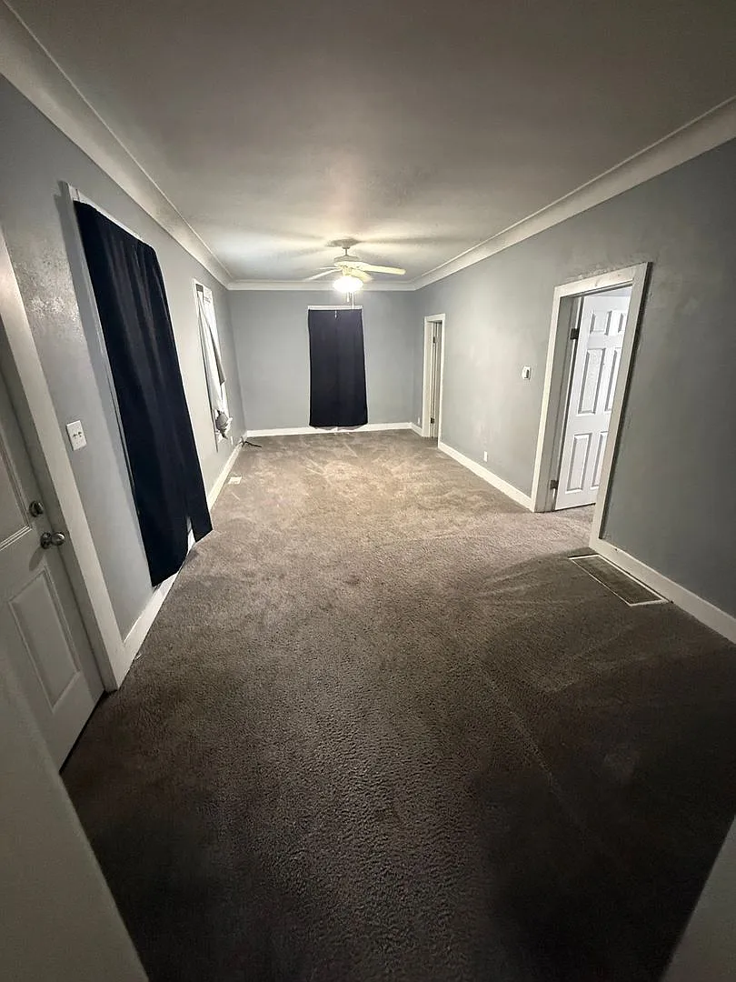 2 Bedroom/1 Bath close to school! — Photo 4