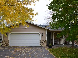 7062 Polaris Ln N, Maple Grove, MN 55311