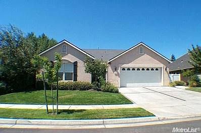 1st image of 834 Reinman Ct