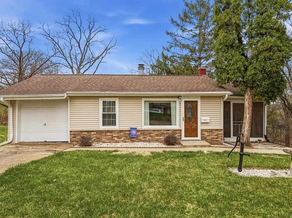 711 Laurel St, Dubuque, IA 52003