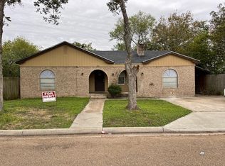 2103 E Trinity St, Victoria, TX 77901