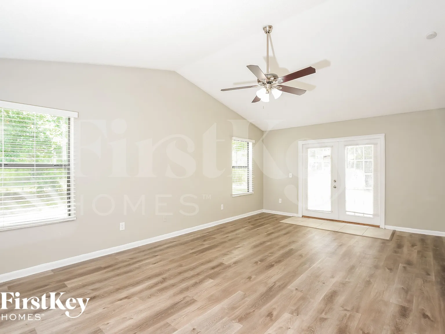 3 bed, 2.0 bath, 1908 sqft, $1,880 — Photo 3