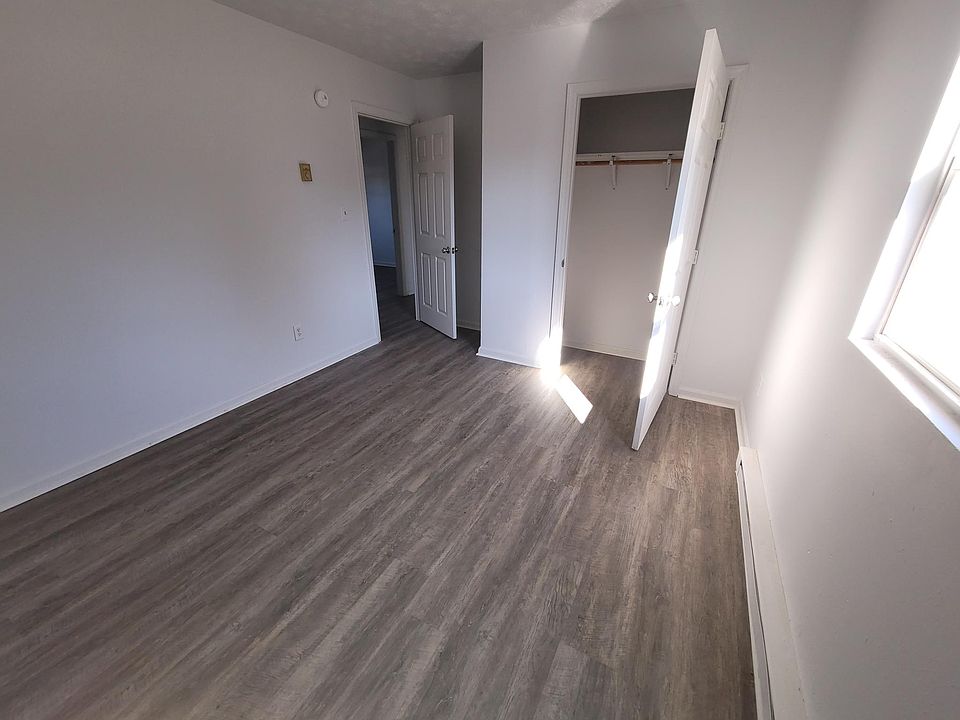 915 Race St Richmond KY Zillow