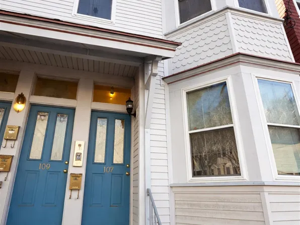 109 2nd St #1, Cambridge, MA 02141