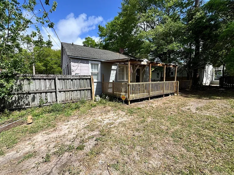 2201 Mississippi Ave — Photo 5
