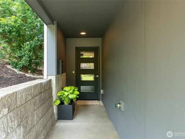 840 28th Avenue S, Seattle, WA 98144