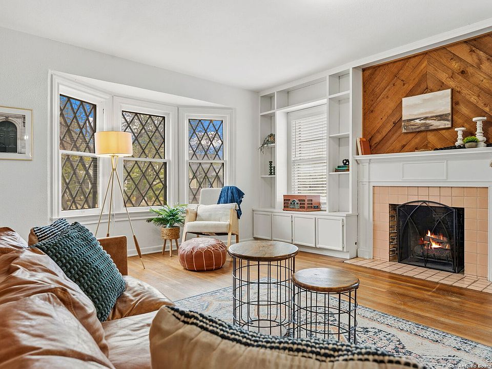 1st image of 2031 W Summit