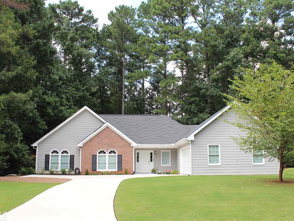 1st image of 1132 Plantation Dr SE #23