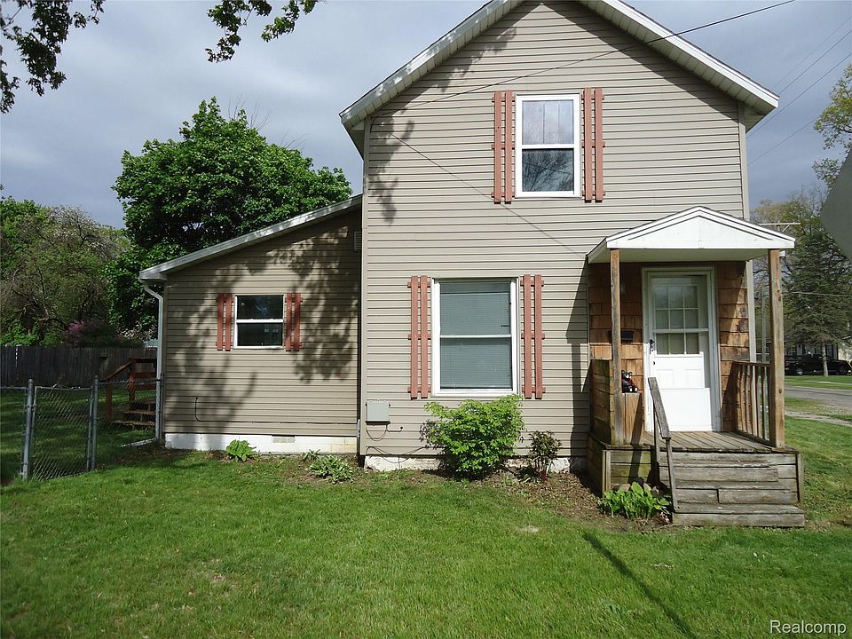 1st image of 304 Williamette Ave