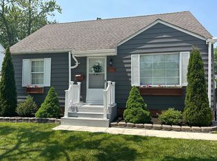 1278 Genesee Ave, Mayfield, OH 44124