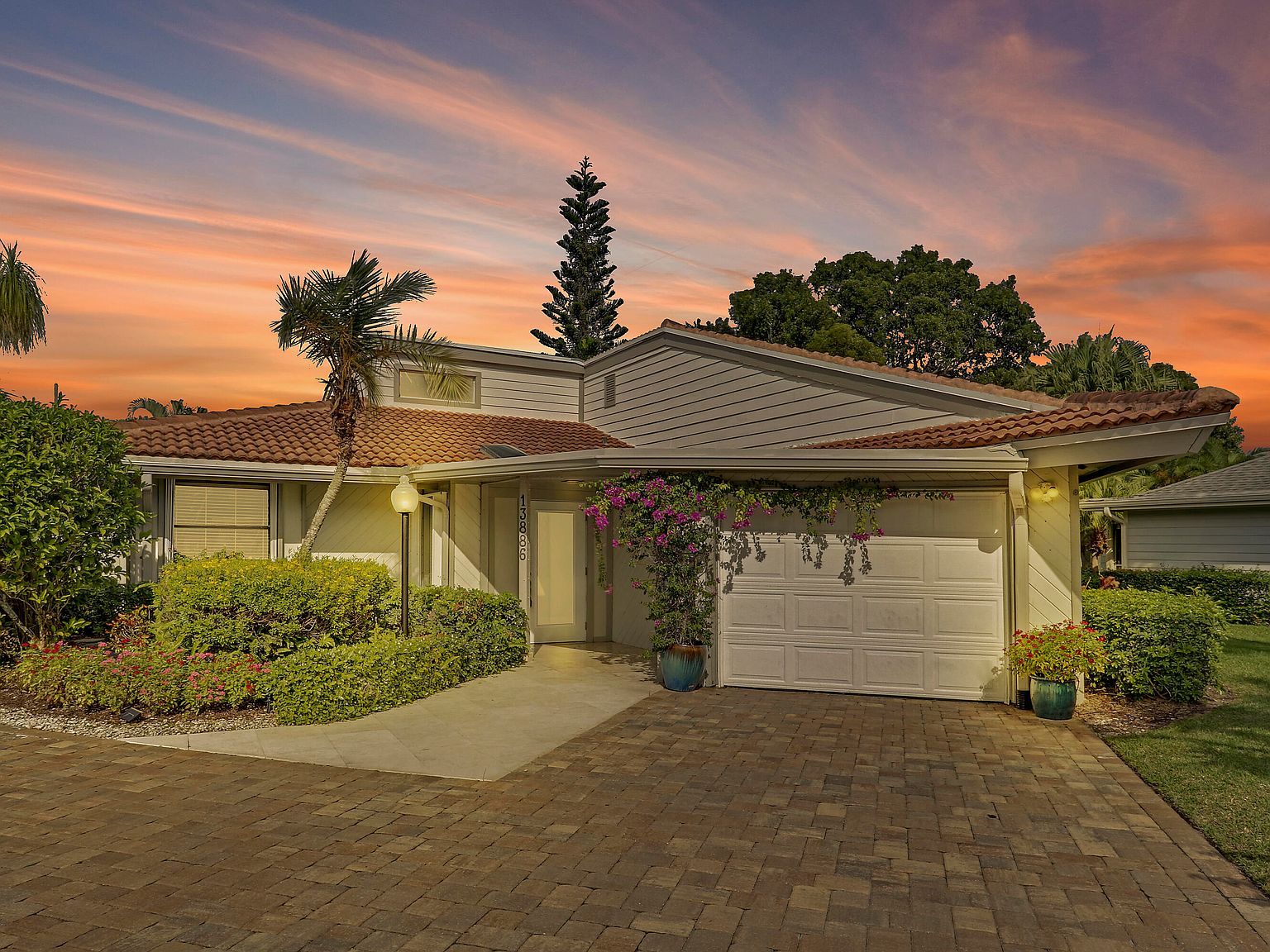 13886 Whispering Lakes Lane